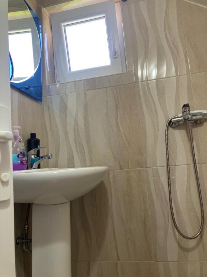 Bujtina Arturi Hotel Valbone Ngoại thất bức ảnh